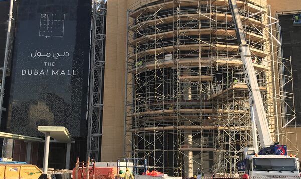 large scaffolding contractor